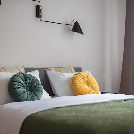 Srodmiescie Homely Apartment By Bookinghost-3