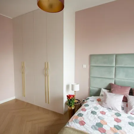 Nowy Apartment Przy Placu Szembeka-3