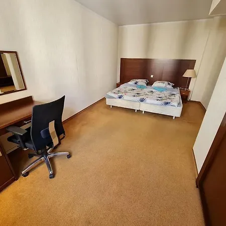 10Q - Z6 Apartment 606-3