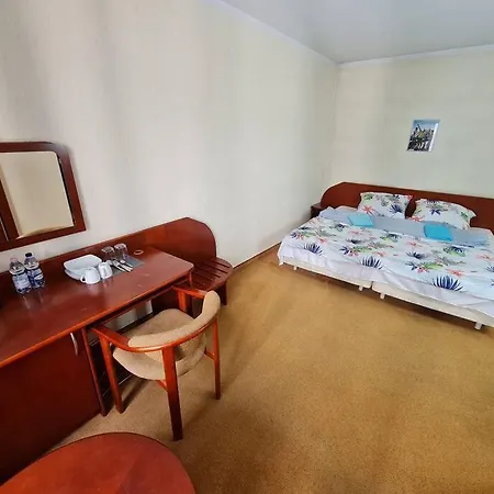 10Q - Z6 Apartment 406-3