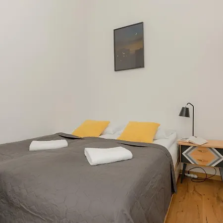 Apartment With Balcony Warsaw'S Praga By Noclegi Renters-3