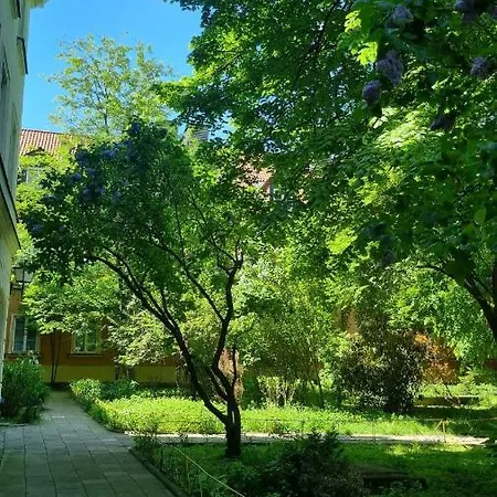 Quiet Apartment Koscielna Old Town-2