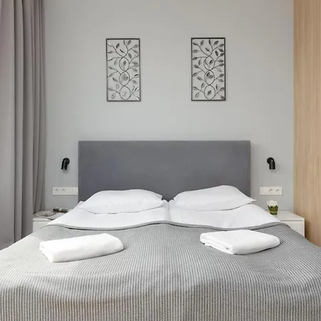 Wola Pet-friendly Apartments with AC Sławińska by Noclegi Renters-3