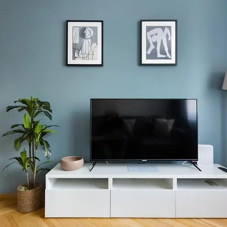 Nowogrodzka Grey Apartment-3