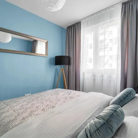 Ursus Comfy Apartment With Free Parking By Bookinghost-2