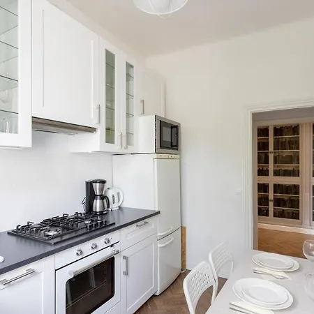 Close-Golden Apartments Warsaw- 3 Separate Rooms - Best Location&Nowy Swiat-3