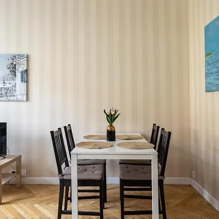 Close-Golden Apartments Warsaw- 3 Separate Rooms - Best Location&Nowy Swiat-2
