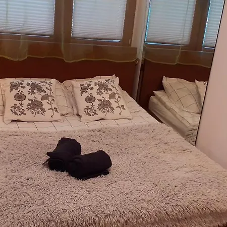A Beautiful Two-Room Art-Apartment With A Large Bathtub Smart Tv 100 Channel Netflix Very Fast Internet 600Mbs1Gbs For 1-3 Guests-3