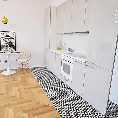 Premium Place In The Centre, Wi-Fi - By Hik Apartments-2