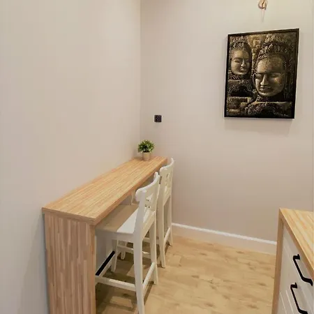 Elegancki Apartament W Centrum Warszawy-2