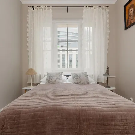 Metro Rondo Onz Apartment By Noclegi Renters-2