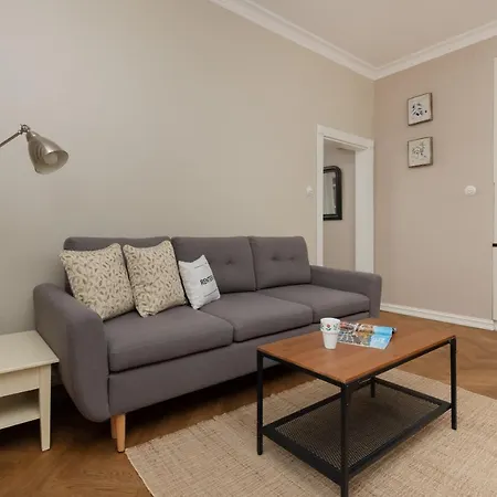 Metro Rondo Onz Apartment By Noclegi Renters-3