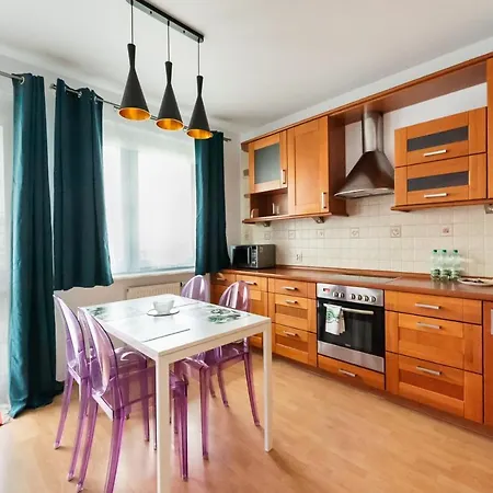 Ken 54 2-Bedroom Apartment By Bookinghost-2
