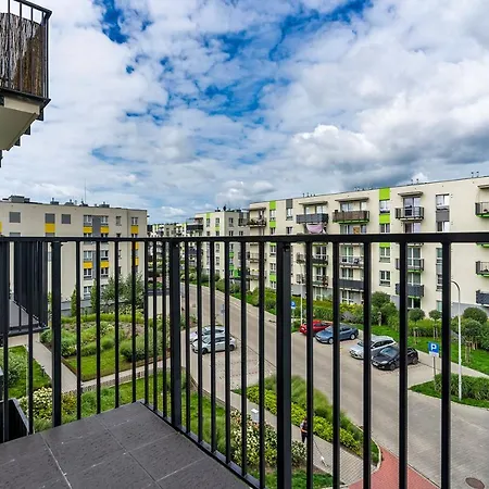 Wlochy Klinkierowa Comfort Apartment By Bookinghost-2