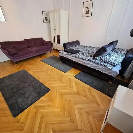 Fantastic Waw - Kp69 Room - C-2