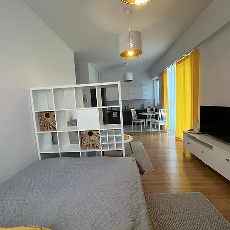 R House - Brand New Apartments With Patio And Garage-2