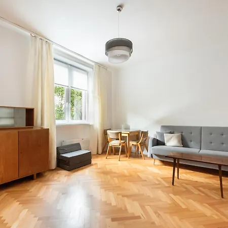 Plac Zbawiciela 3-Bedroom Apartment-3
