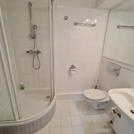 Fantastic Waw - Z6 Room - 302B-2