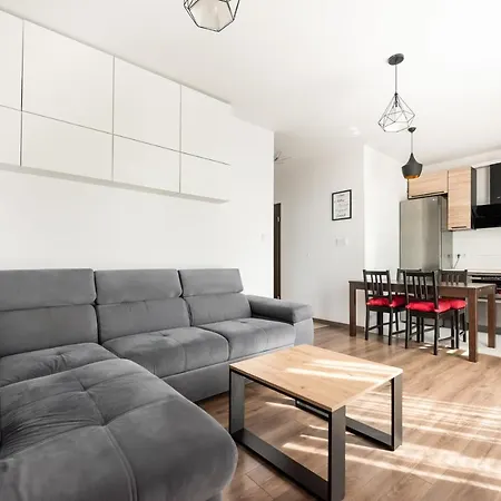 Wilanow 2-Bedroom Apartment By Bookinghost-2