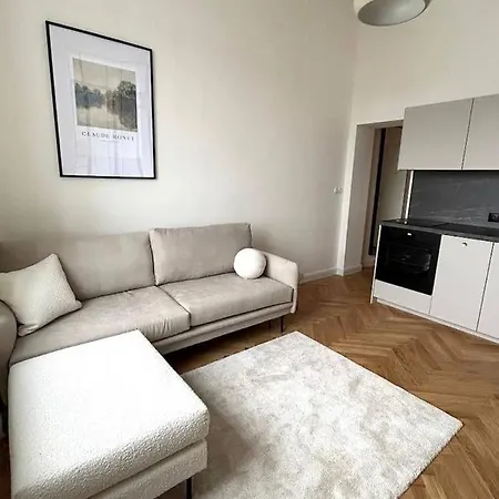 Old Town Residence , Wi-Fi , 2-Beds , Aesthetics - By Hik Apartments-2