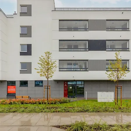 Goodnight Apartments Białołęka with 2 Bedrooms&Parking by Noclegi Renters-3