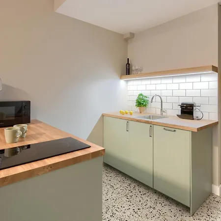 New! Modern Studio in Mokotów - near City Centre SGH Metro Tram by APARTEL-3