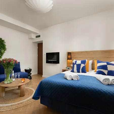 Movo Underwall Old Town Apartment-2