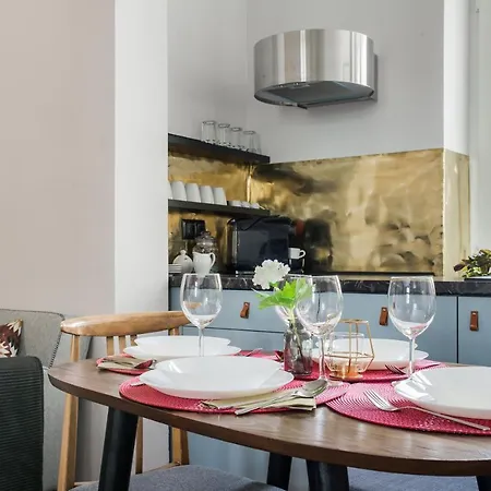 Nowy Świat 28-3