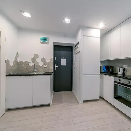 Warsaw Concierge Silver Apartment-2