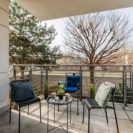 Superapart Wilanowska Apt 20 "Pet-Friendly 1Br Home With Patio-2