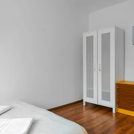 Cozy Apt. Arkadia/City Center-2