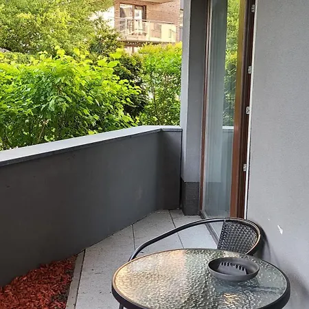 Lovely One-Bedroom Condo With Patio Free Parking-3