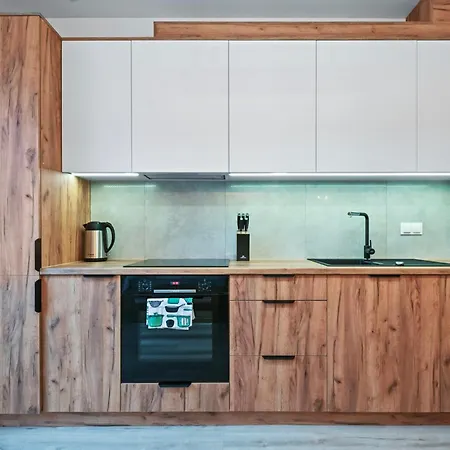 Stylish Studio. Free Parking.-3