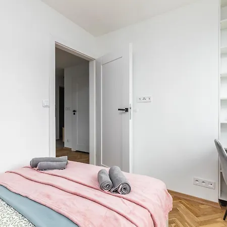 Superapart Zelazna 34-3