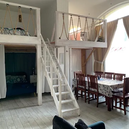 Amazing Art Loft / City Centrum/ Free Parking-3