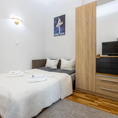 Golden Apartments - Big Luxury Apartment in Top Location - Wspólna-2
