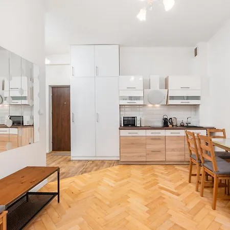 Apartamenty Wawa Centrum By Your Freedom-2