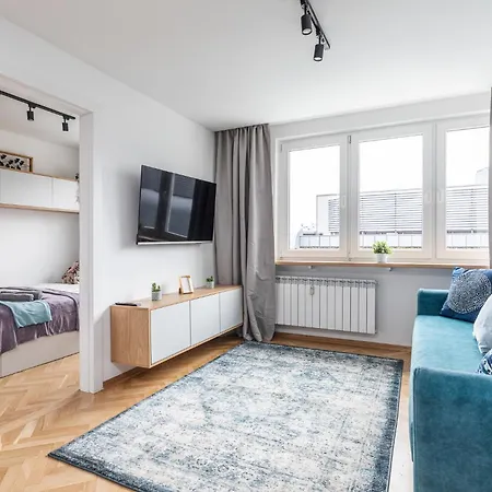 Superapart Zelazna 34-2