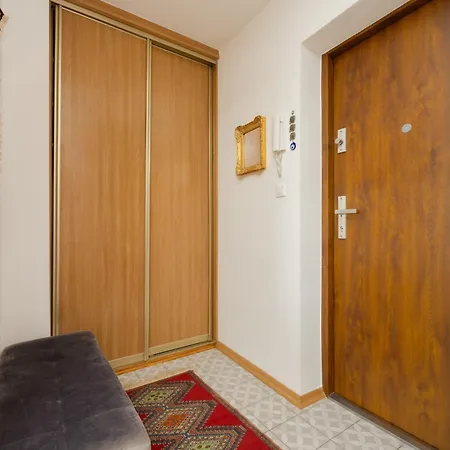 Autumn Apartment With Balcony And Two Bedrooms By Noclegi Renters-2