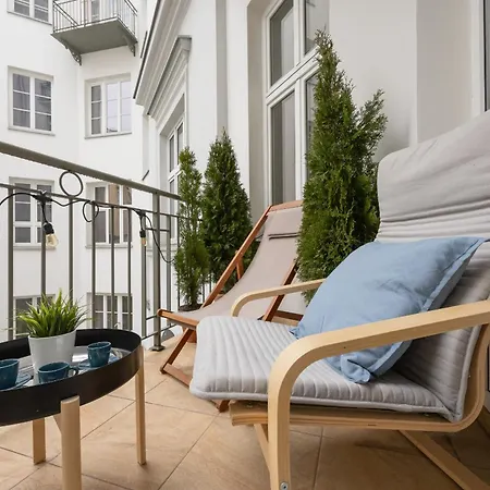 Spacious Apartment In The Warsaw City Center By Rent Like Home-3