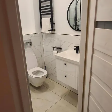 Versatile Apartment-Unique Design Free Parking-2