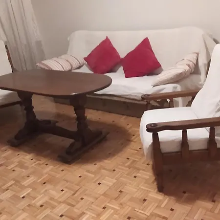 Uroczy apartament z bezpłatnych parkingiem-2