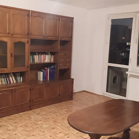 Uroczy apartament z bezpłatnych parkingiem-3