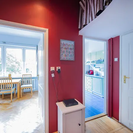 Hoza Str Apt. Great Location. Close To Everything.-3
