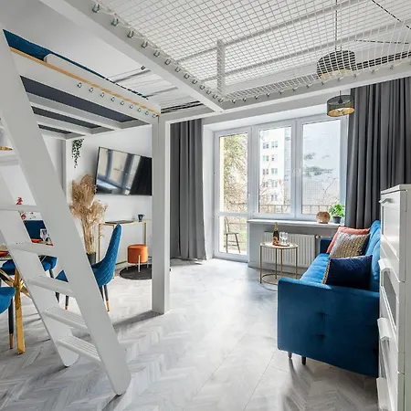 Historic Ghetto Wall Residence - Luxury Apartments By Central Station-3