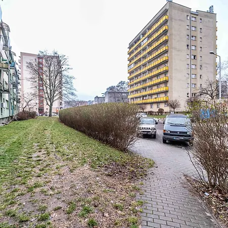 Modern Studio Close To The Metro-2