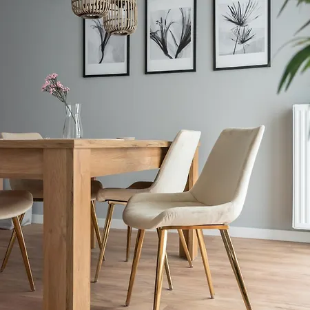 Ursus Chic Apartment By Bookinghost-3