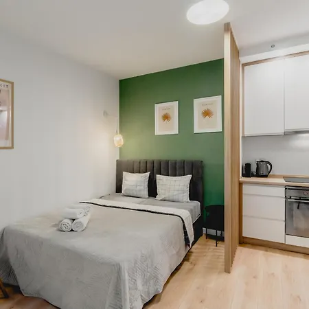 Golden Apartments Warsaw - Modern & Cozy, Towarowa Street-3