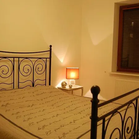 Apartament Bobrowiecka-2