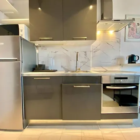 Studio Muranów by Esteum Host-2
